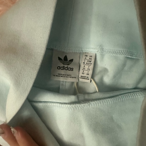 💕 Adidas Women's Light Blue High-Waisted Leggings - Picture 2 of 2